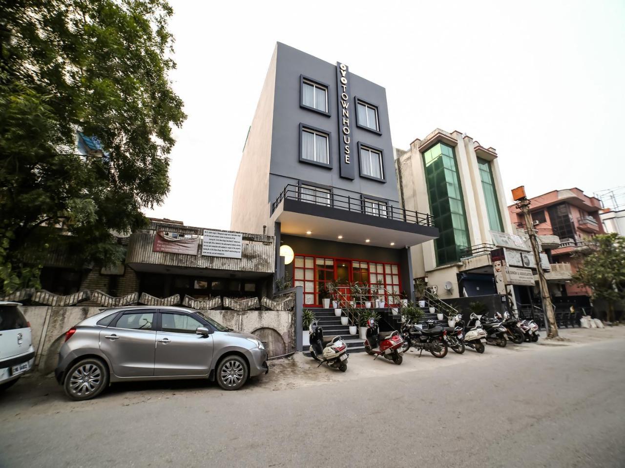 Oyo Townhouse 80 Meera Bagh Delhi  Exterior foto