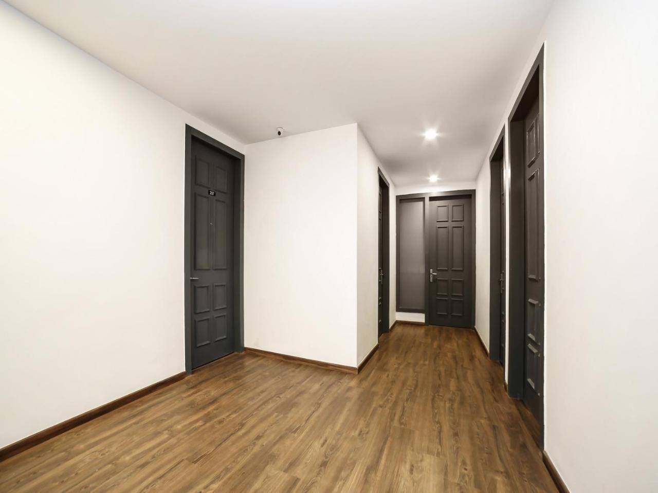 Oyo Townhouse 80 Meera Bagh Delhi  Exterior foto